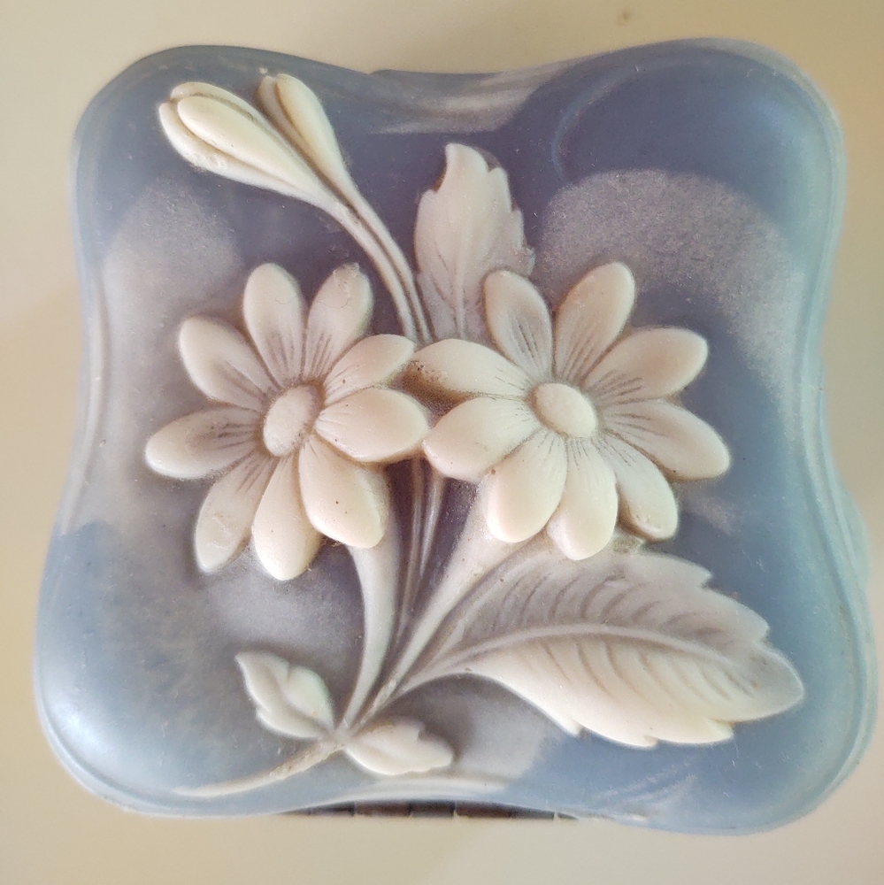 Vintage Incolay stone trinket box